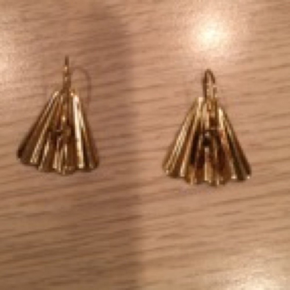 Cute fan earrings